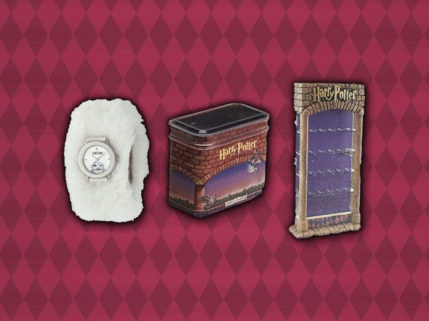 Harry Potter product pieces on the maroon diamond pattern: the white owl fur strap watch, the tin packaging and the counter display tower